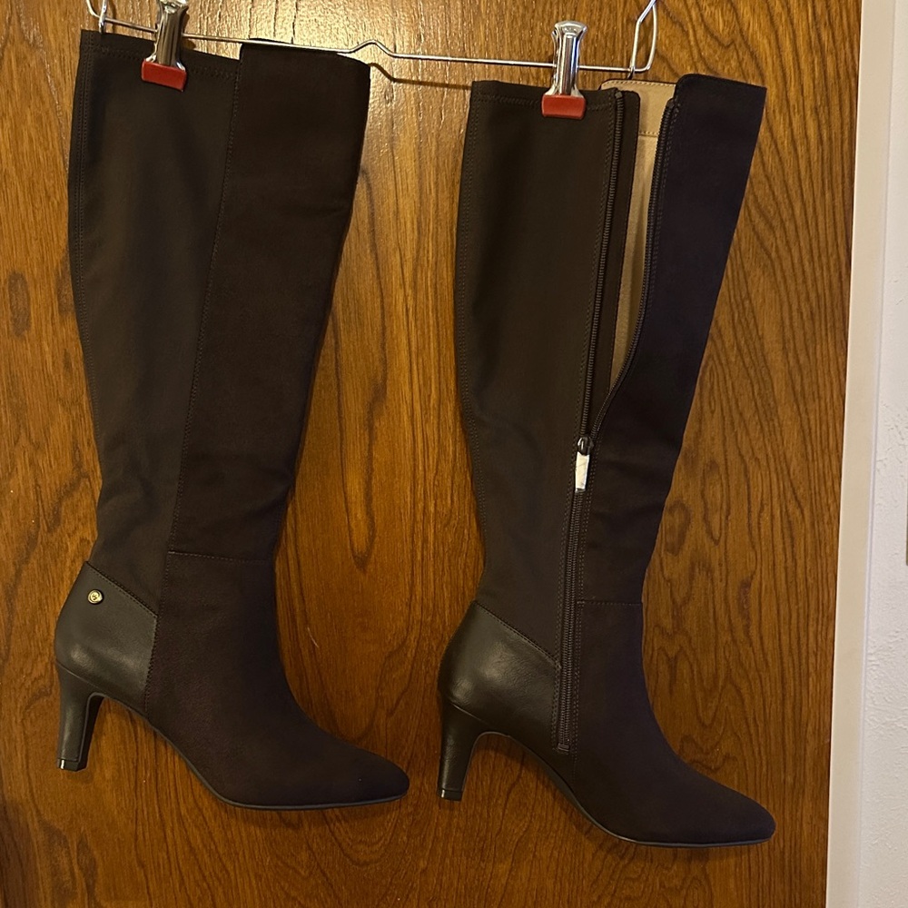 Life Stride Black Heeled Boots